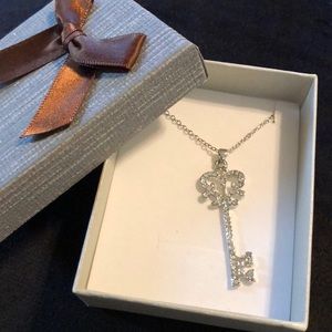 Key Heart Silver Necklace NWT